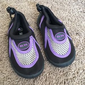 New Toddler Sea Sox Swim Shoes - Never Worn!!